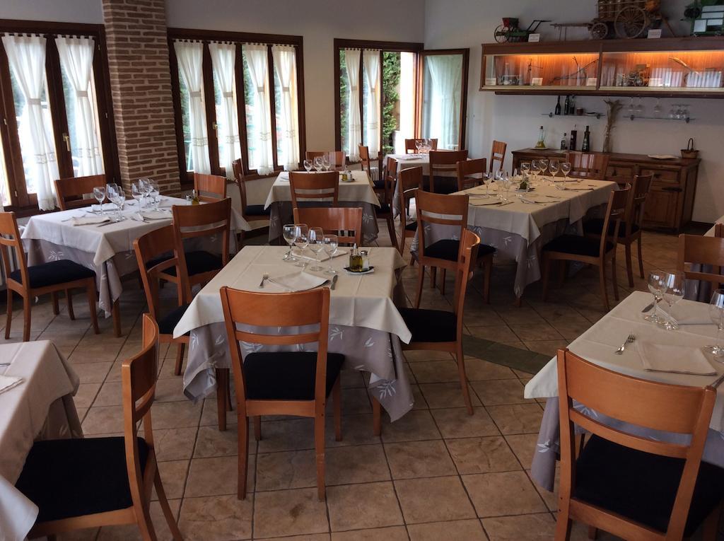 Hotel Rural Los Roturos Maestu Zewnętrze zdjęcie